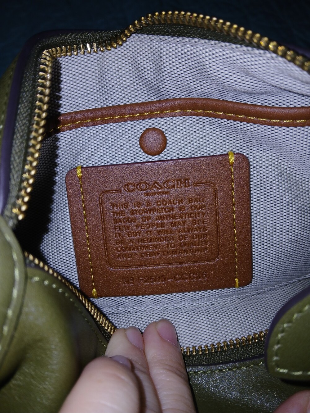 Coach Olive Waverly Shoulder Bag with Gold Chain - Picture 6 of 6